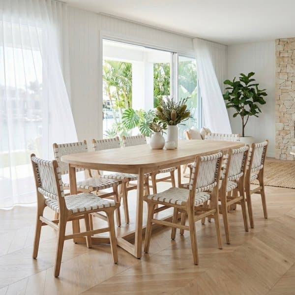 Burleigh 2500 Dining Table